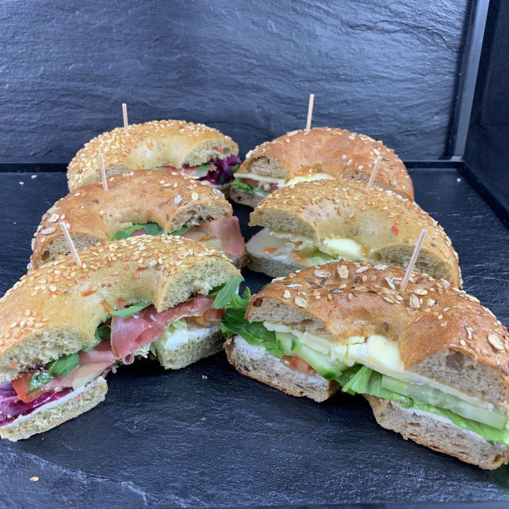 Bagel mit gekochtem Schinken