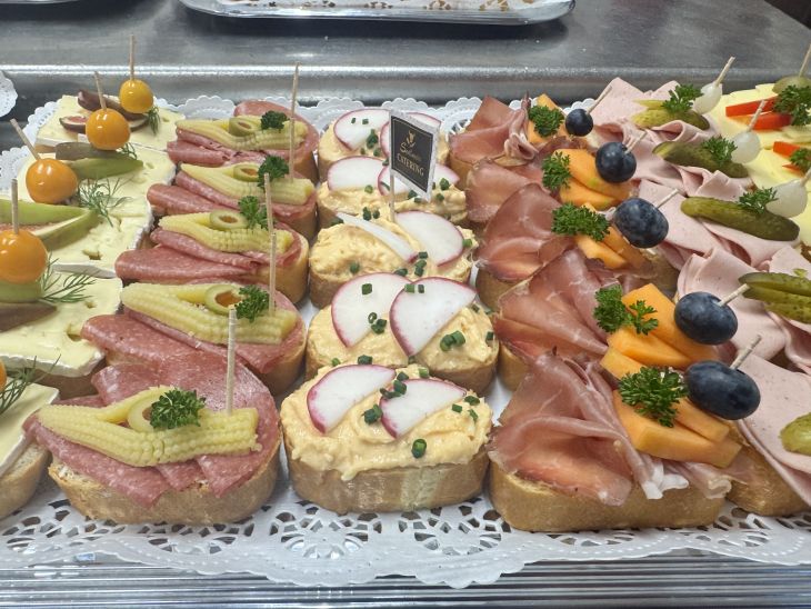 Kanapees Klassik Streichkäse